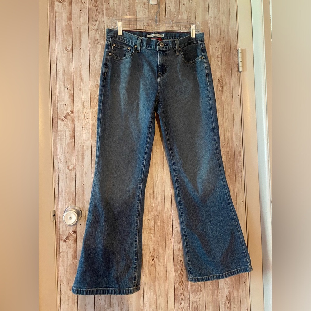 Tommy Hilfiger low rise flare jeans size 8 short women's Y2K 90s 2000s